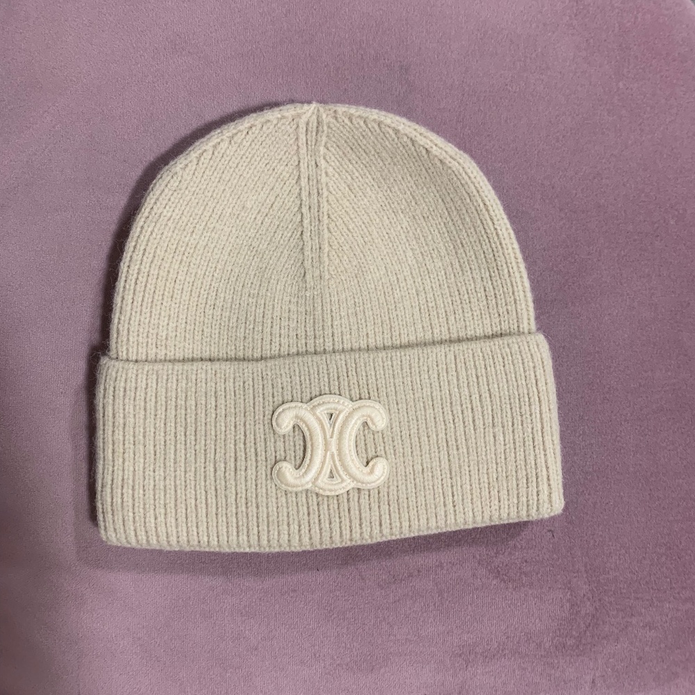 Celine Oatmeal Ribbed Knit Beanie (NWOT)